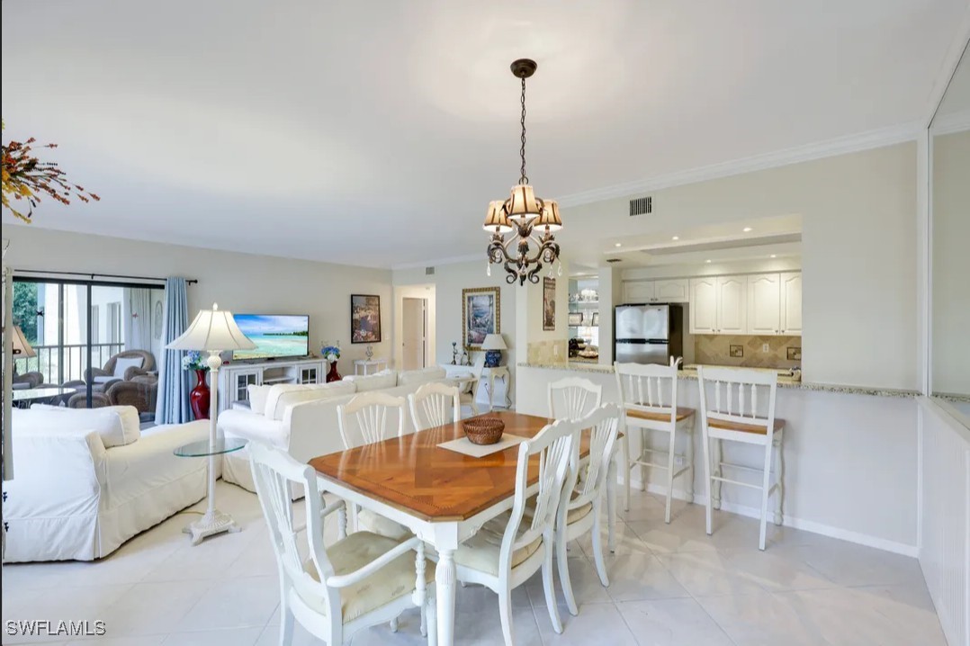 DiningArea