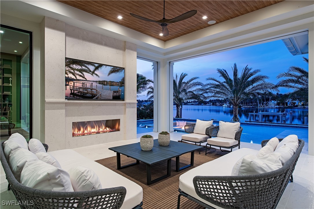 2999 Rum Row, Naples, FL 34102