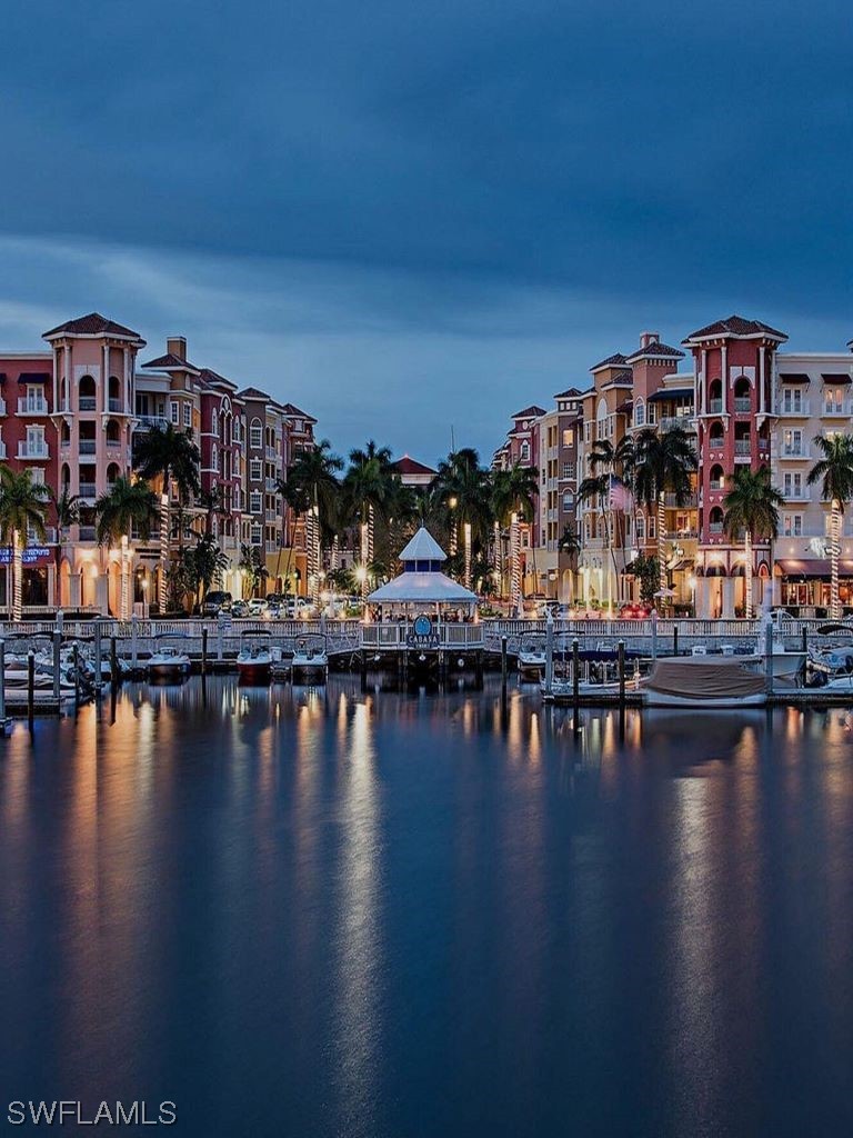 2055 Cambridge Park, Naples, FL 34109