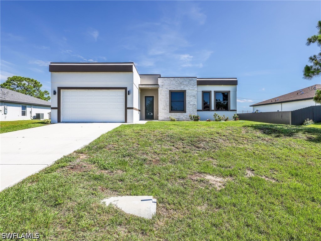 1423 20th, Cape Coral, FL 33993