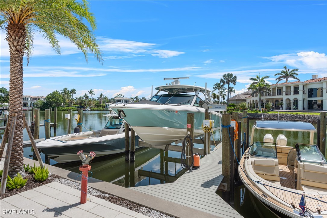 Dock