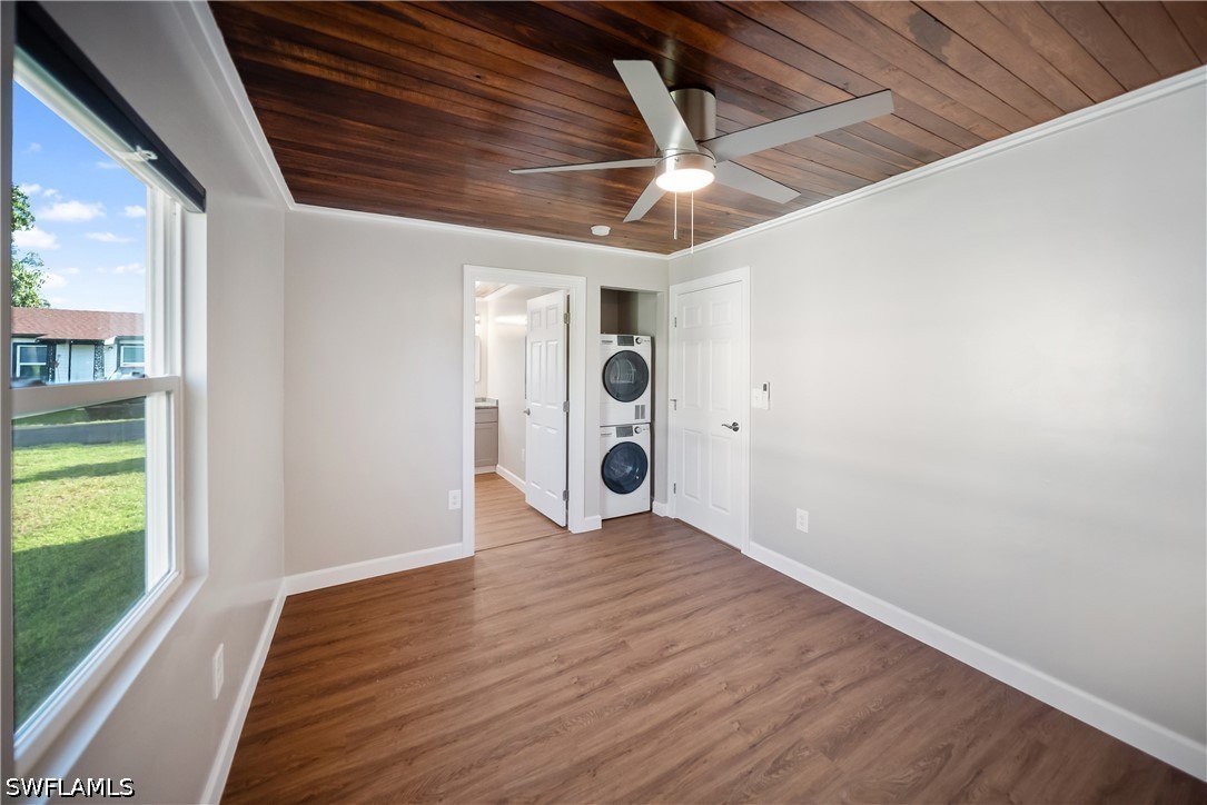 1157 4th, North Fort Myers, FL 33903