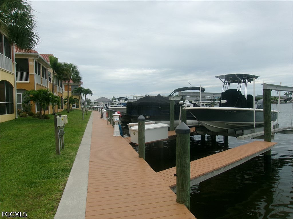 Dock