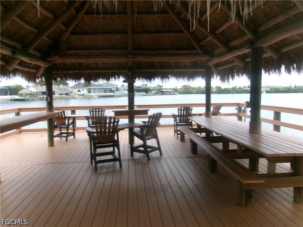 Dock