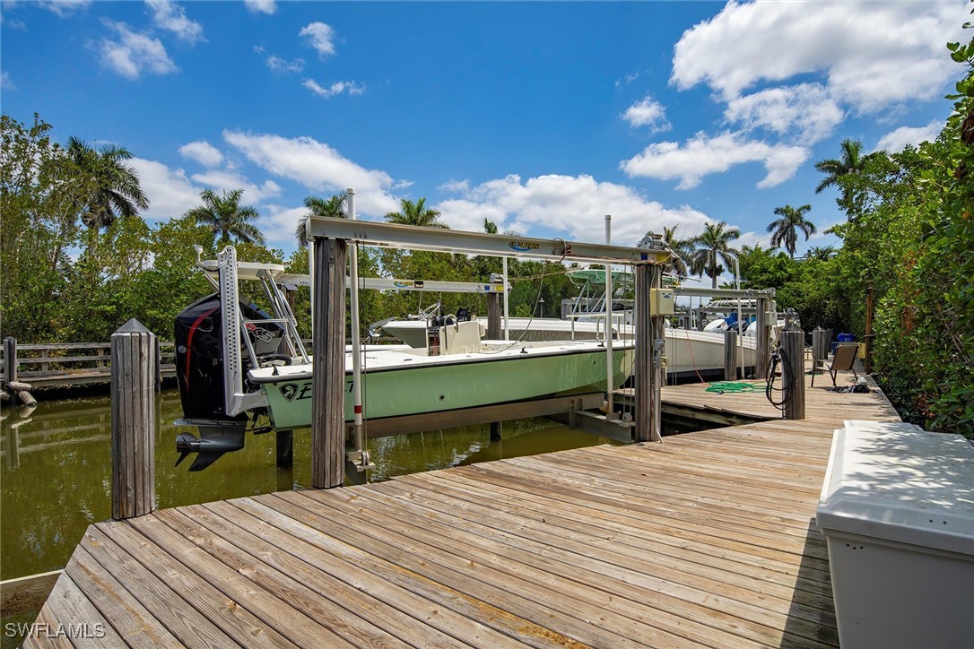 Dock