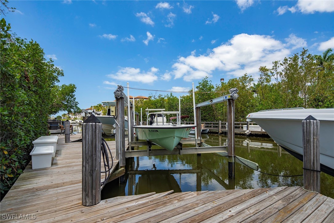 Dock