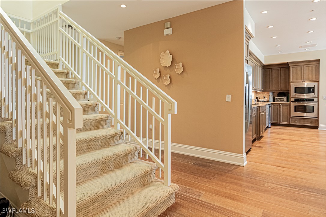 1001 10th Unit 211, Naples, FL 34102