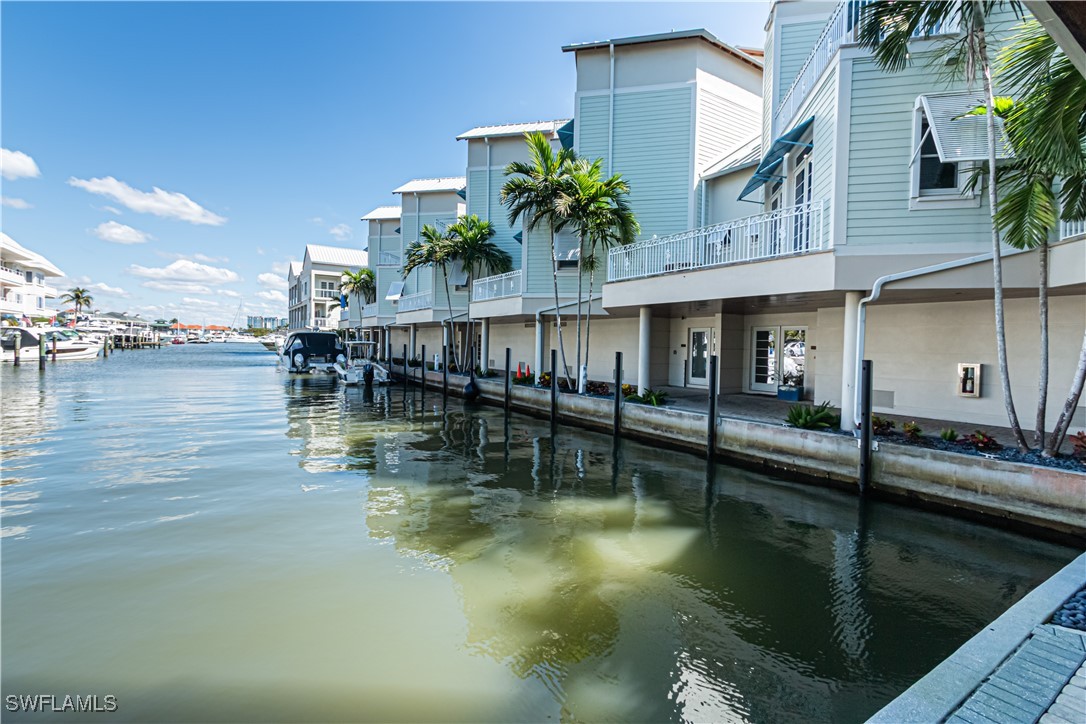 Dock