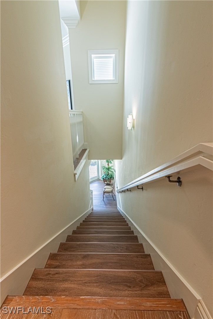 1001 10th Unit 211, Naples, FL 34102