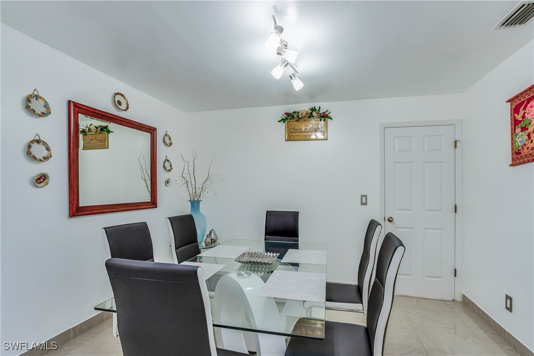 DiningArea
