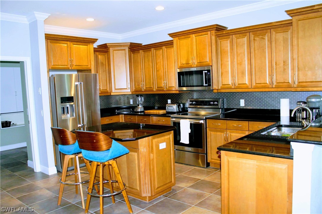 3328 17th, Cape Coral, FL 33904