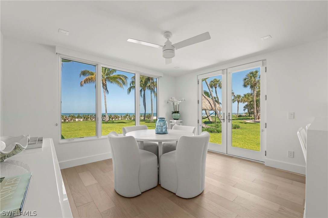 71 18th, Naples, FL 34102