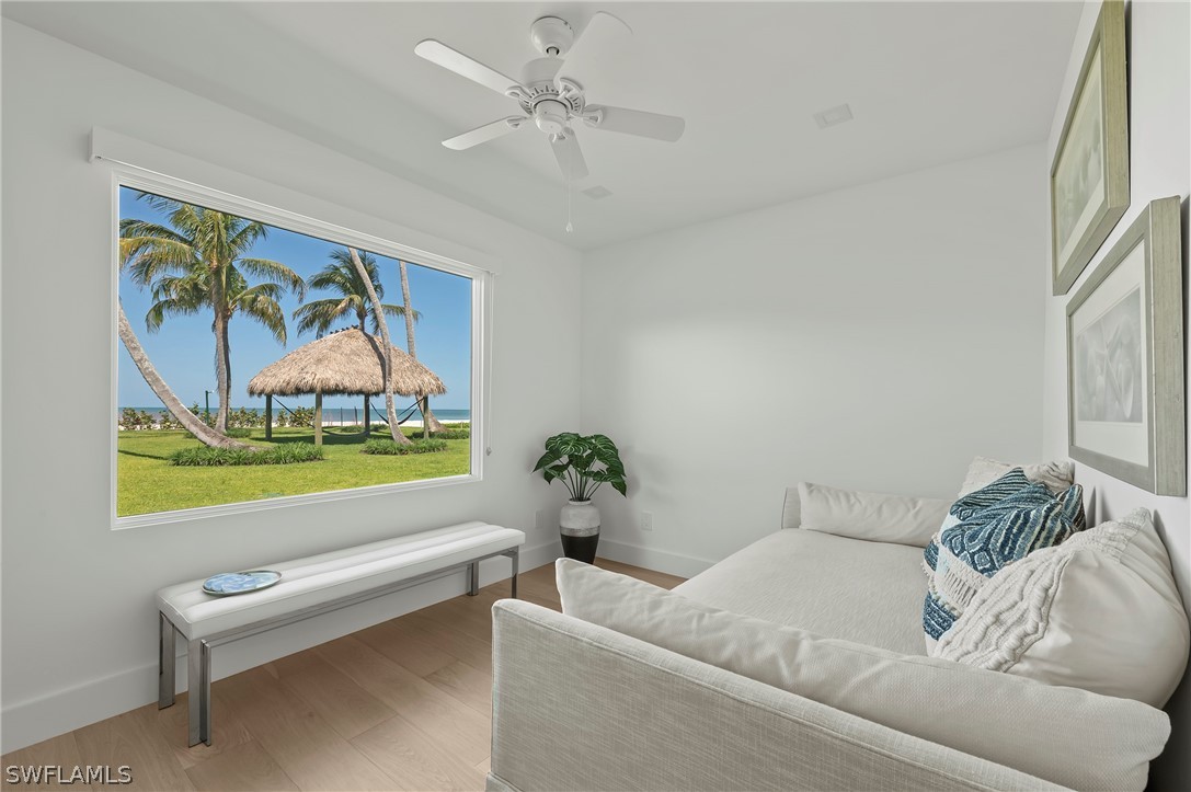 71 18th, Naples, FL 34102