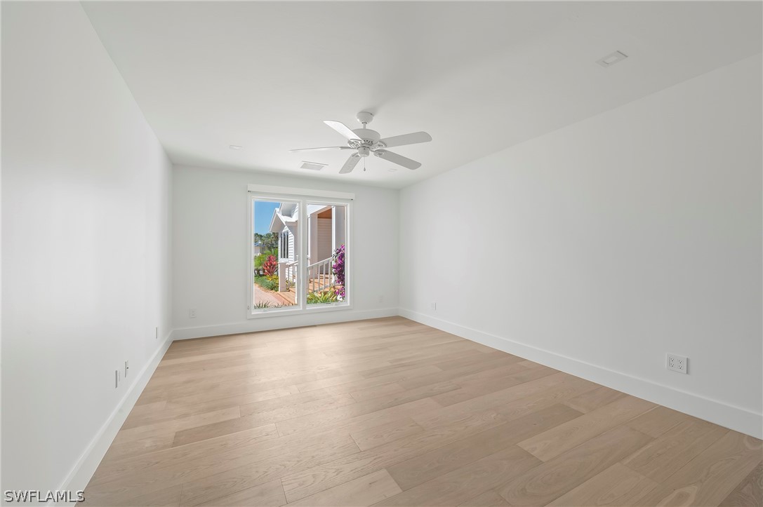 71 18th, Naples, FL 34102