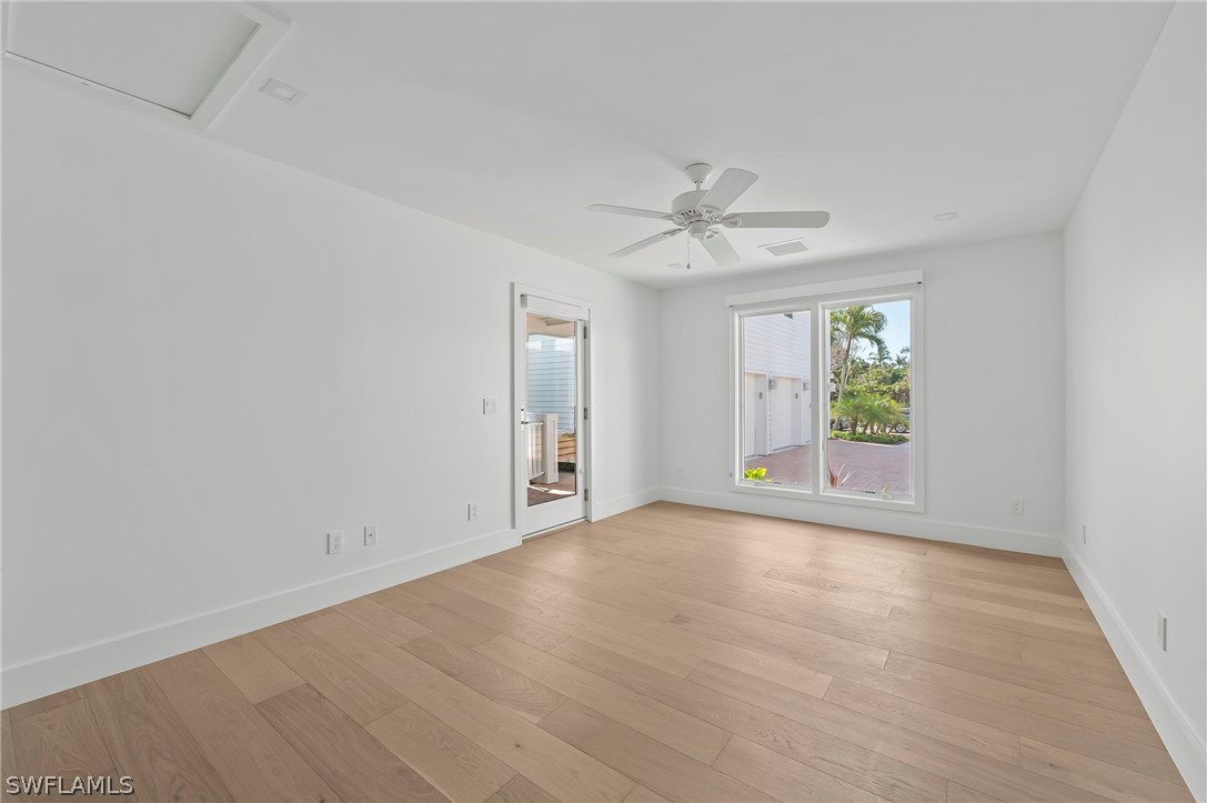71 18th, Naples, FL 34102