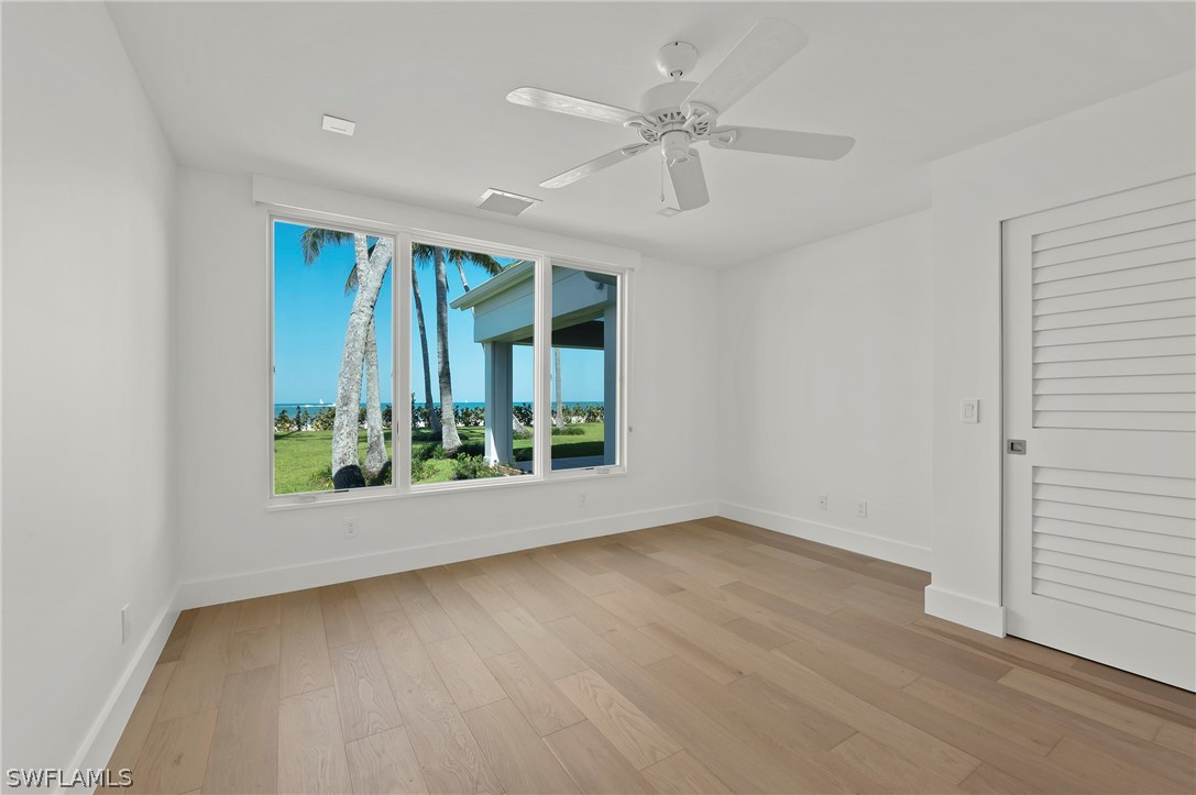 71 18th, Naples, FL 34102