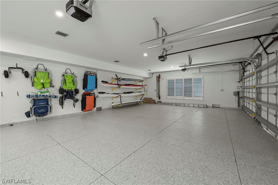 71 18th, Naples, FL 34102