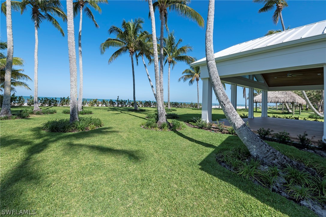 71 18th, Naples, FL 34102
