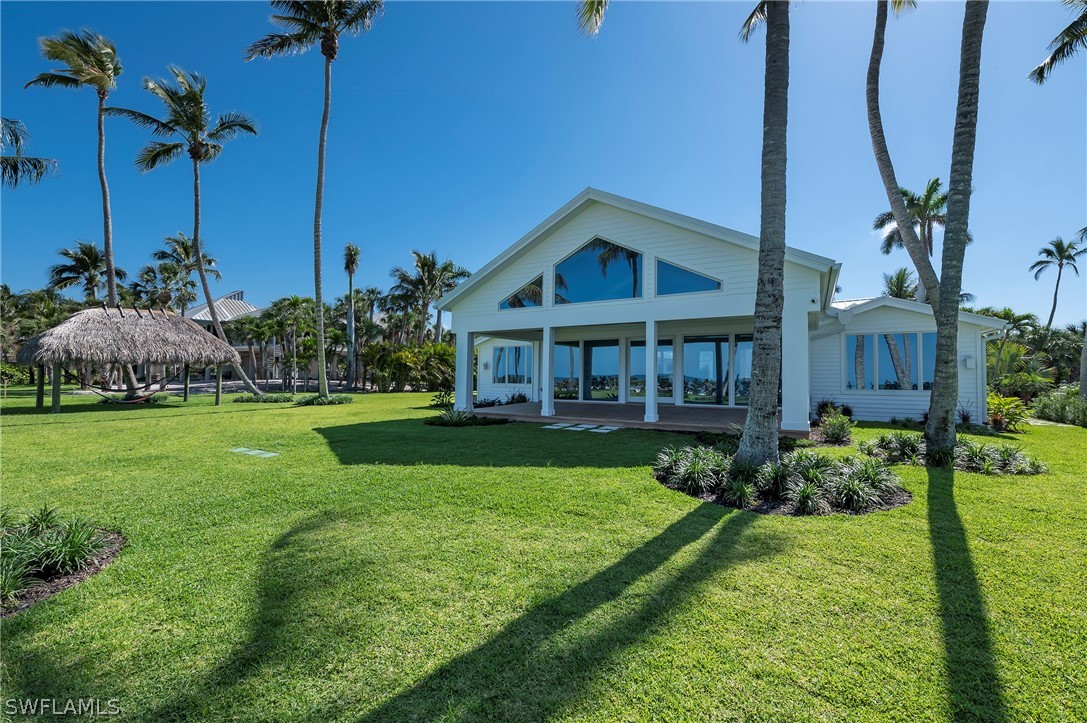 71 18th, Naples, FL 34102