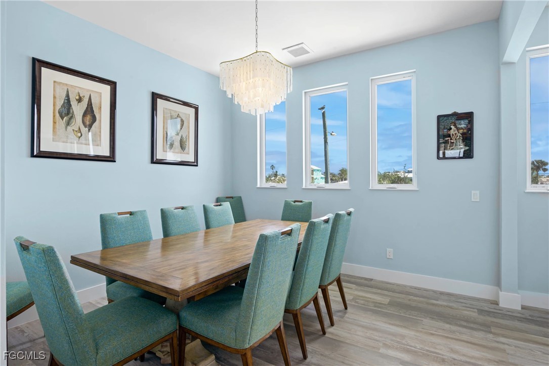 DiningArea