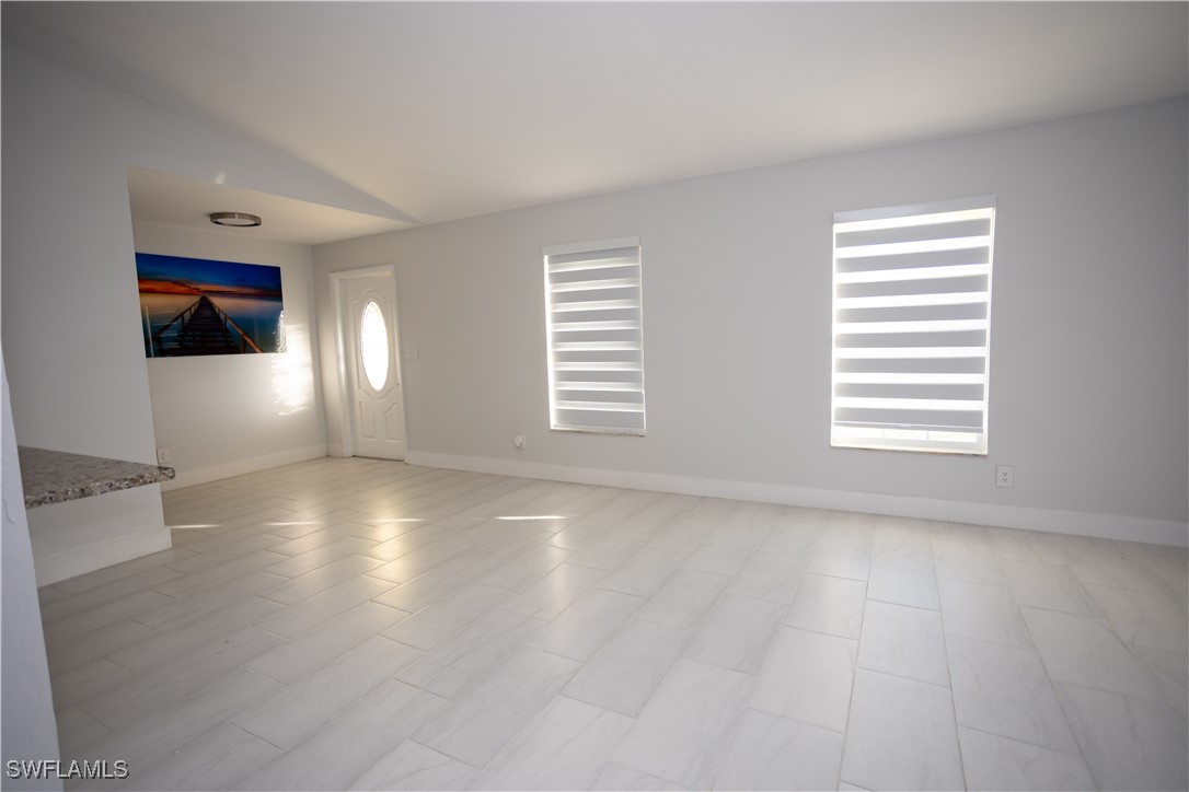 1217 17th, Cape Coral, FL 33990