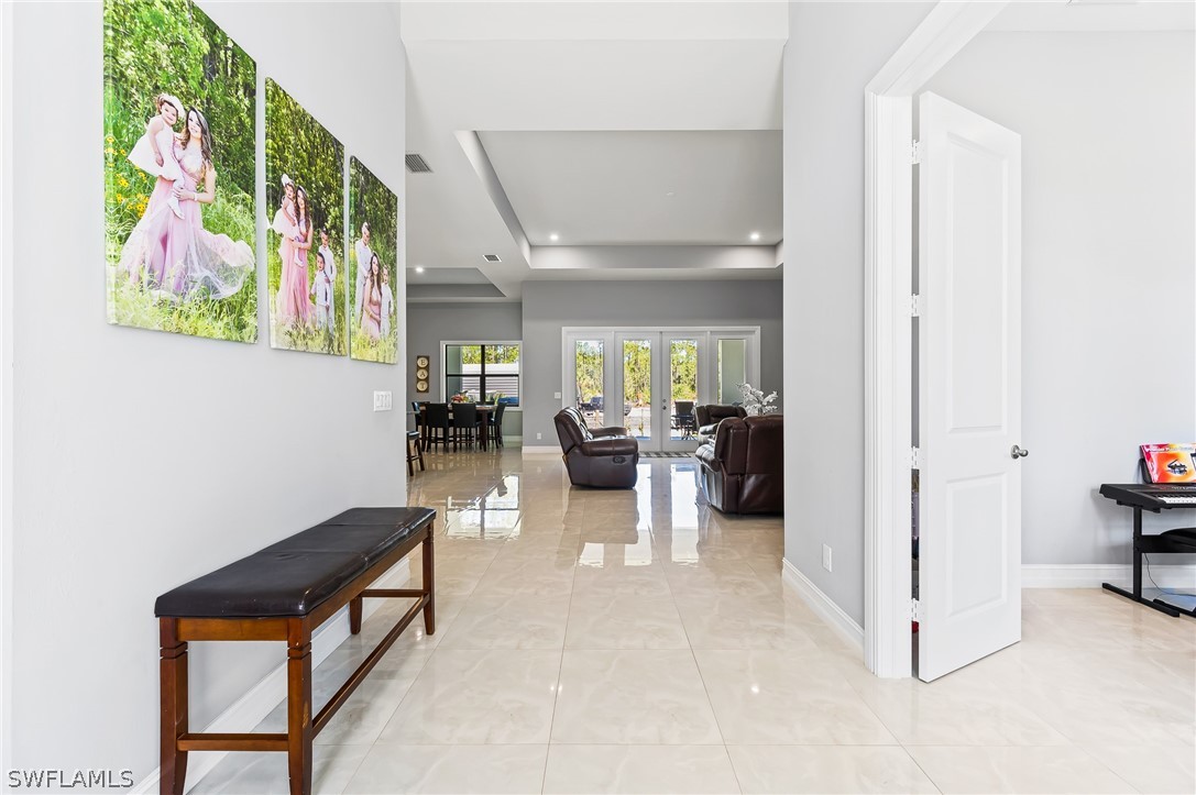 4063 8th, Naples, FL 34120