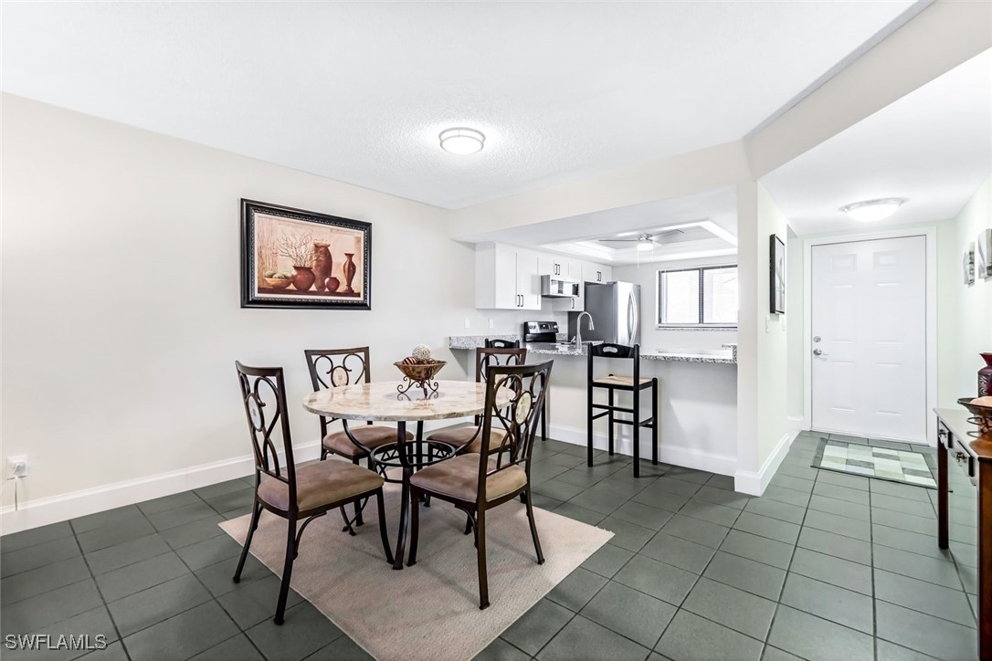 DiningArea
