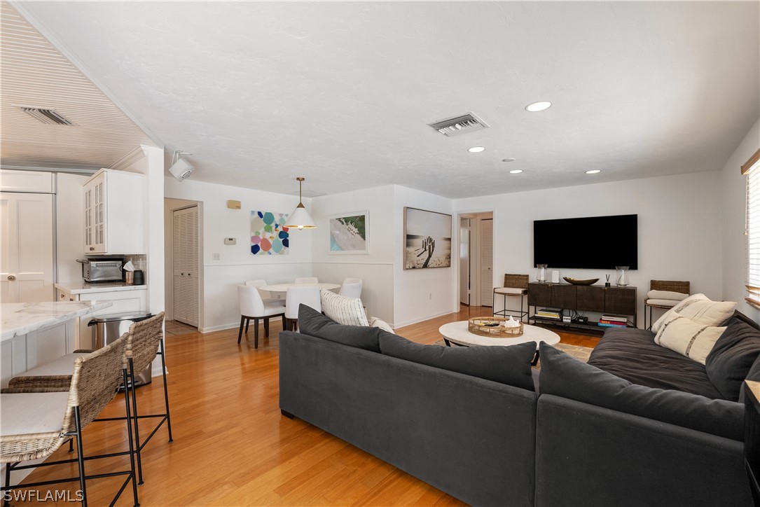 FamilyRoom
