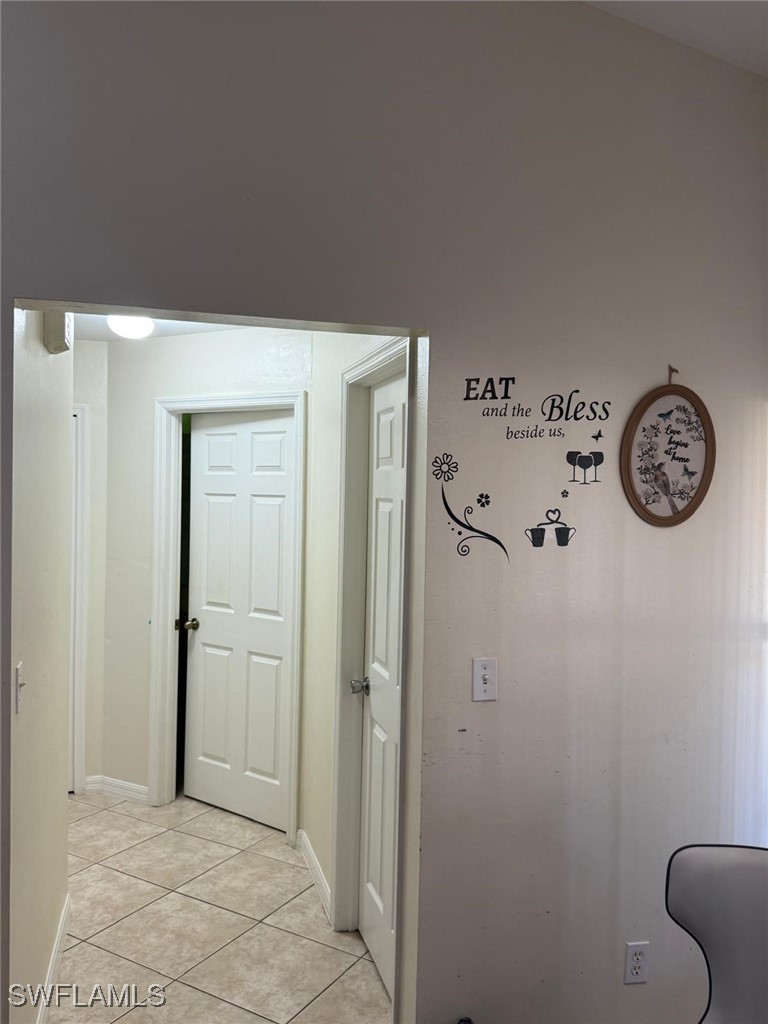 3915 1st, Cape Coral, FL 33914