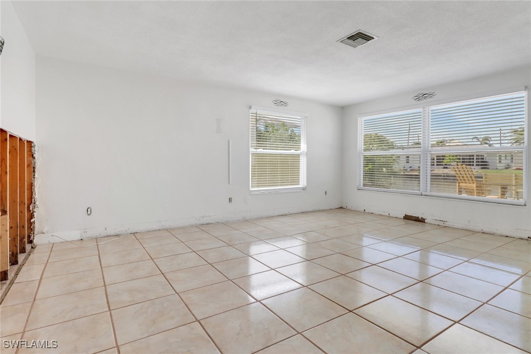 2686 Clyde, Matlacha, FL 33993