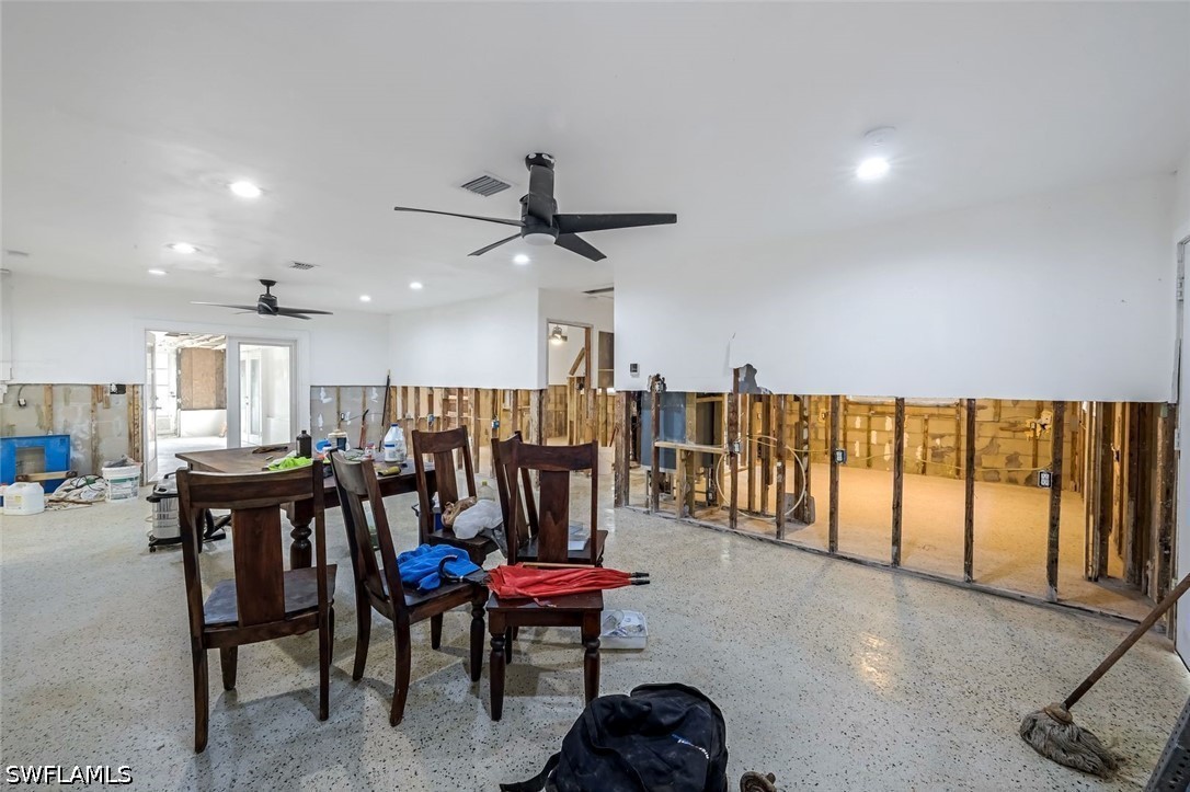 FamilyRoom