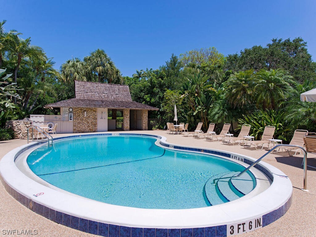 106 Wilderness Unit I-236, Naples, FL 34105