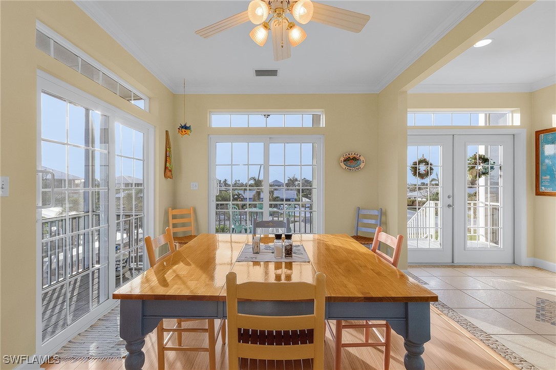 DiningArea
