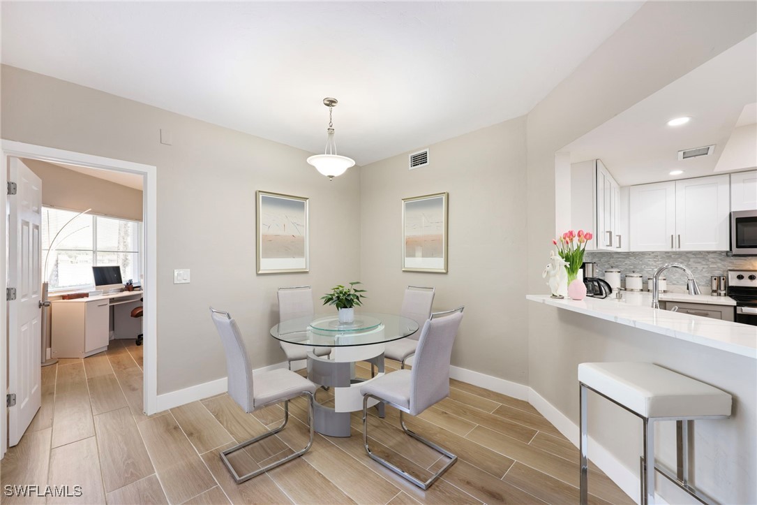 DiningArea