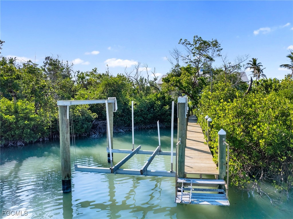 Dock