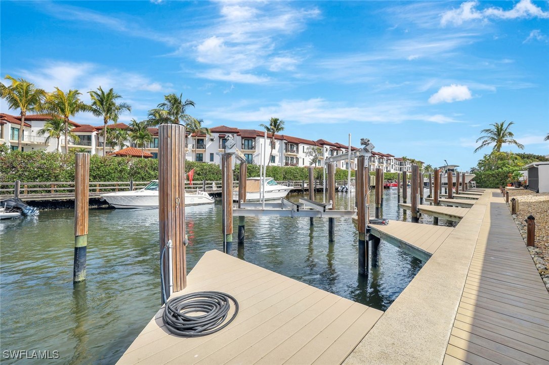 Dock