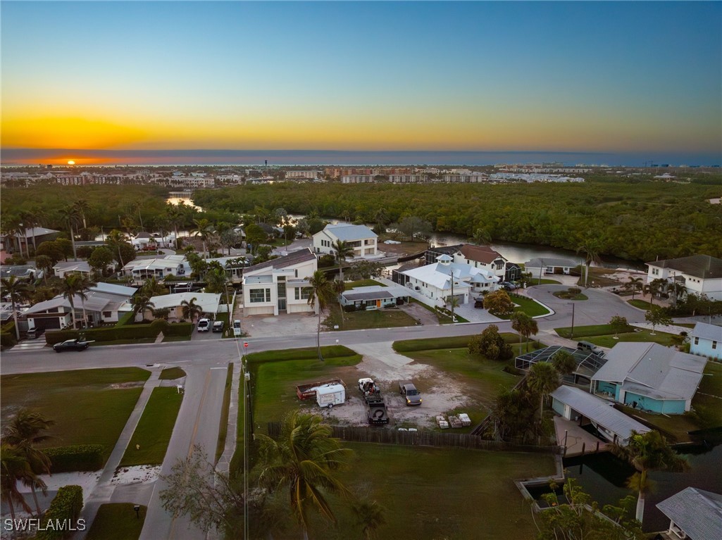 1796 Holiday, Naples, FL 34104