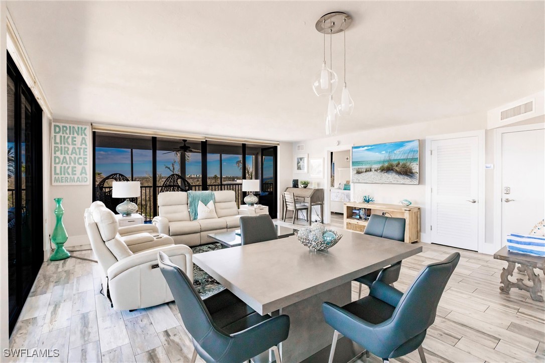 DiningArea