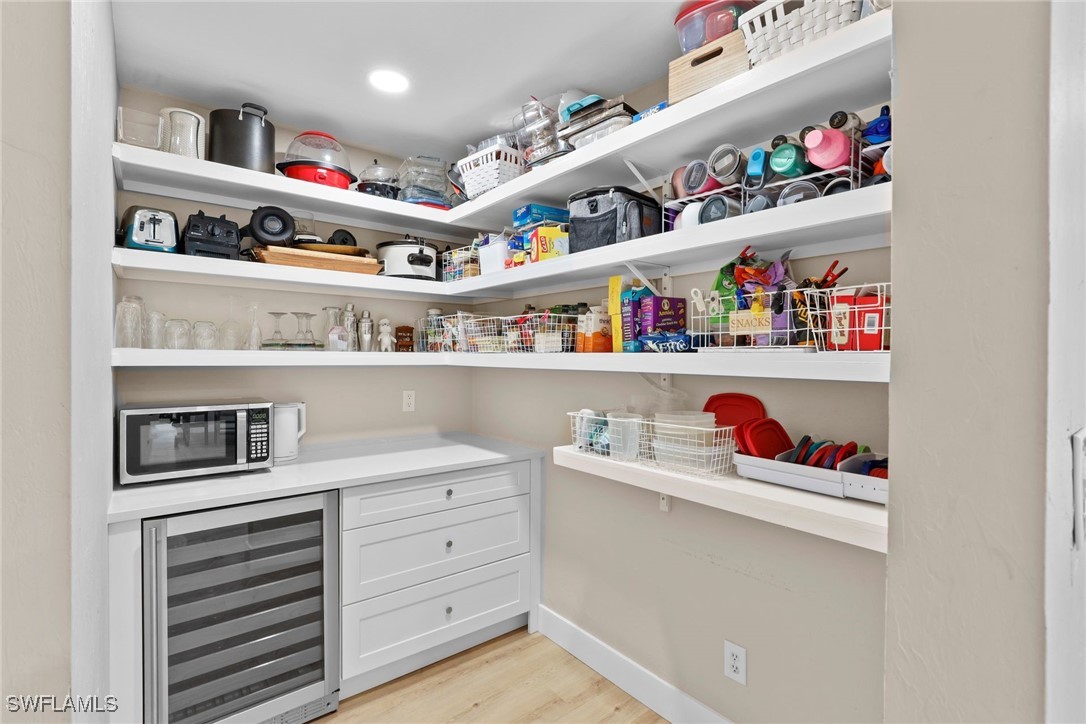 3221 68th, Naples, FL 34105