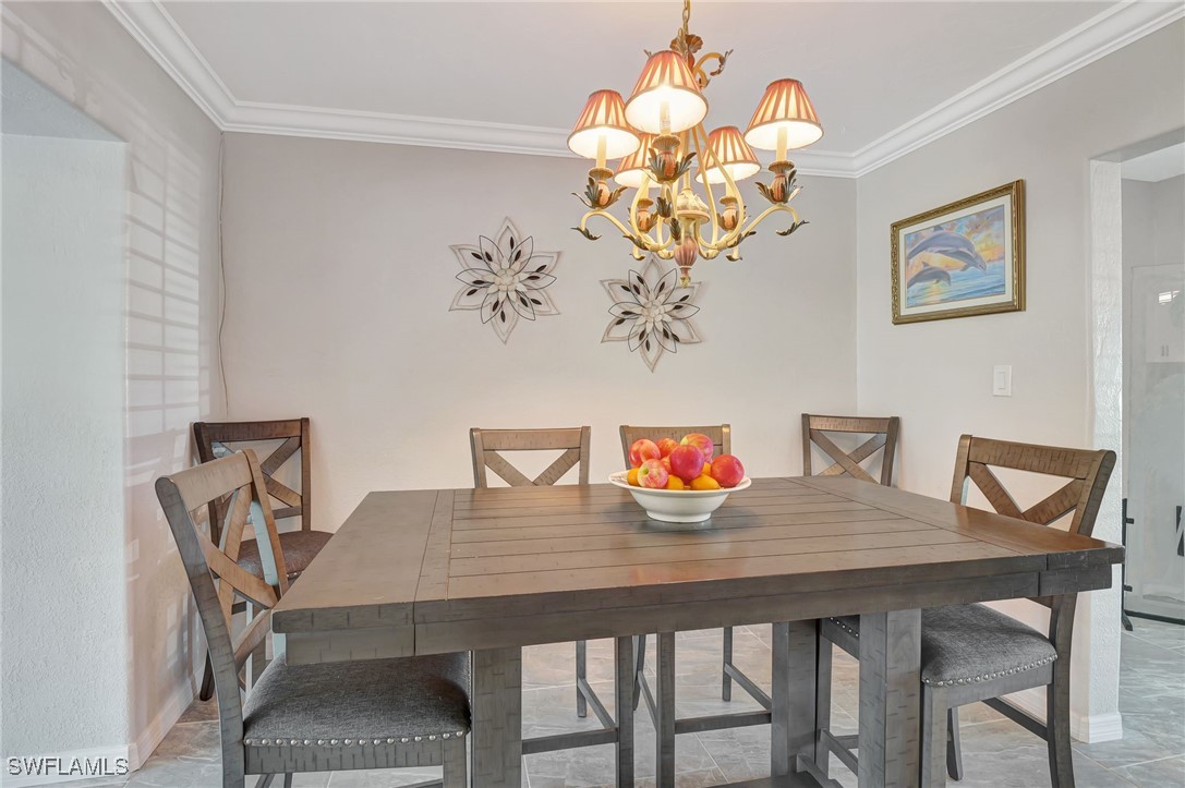 DiningArea