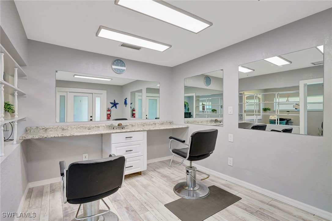 1230 Betmar, North Fort Myers, FL 33903