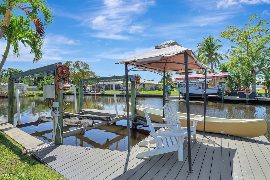 Dock