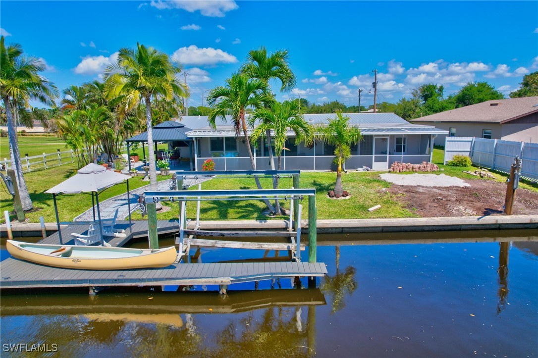 Dock