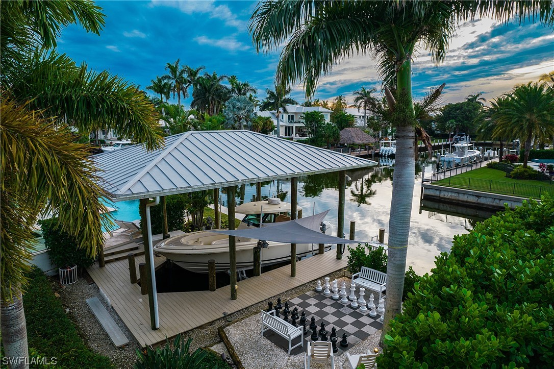 2290 Tarpon, Naples, FL 34102