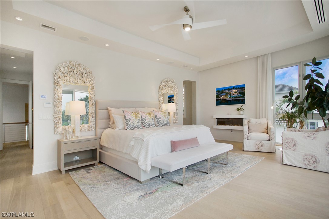 2290 Tarpon, Naples, FL 34102