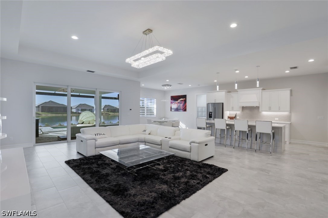 14327 Laguna Springs, Naples, FL 34114