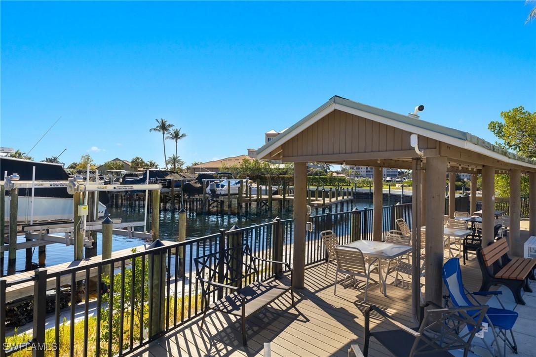 Dock
