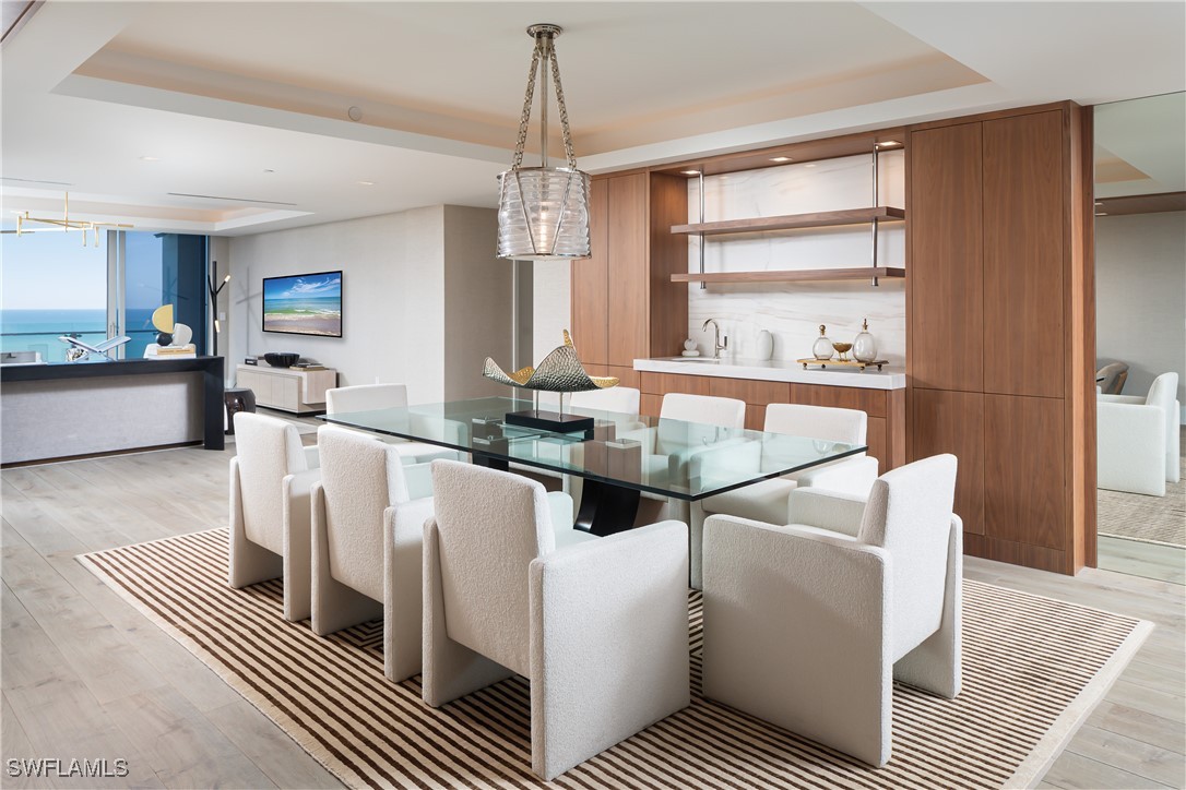 DiningArea