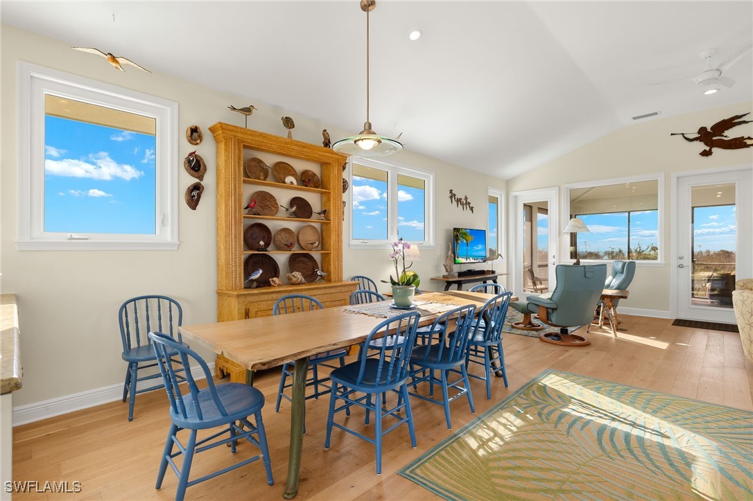DiningArea