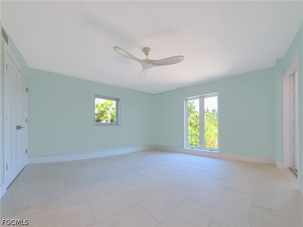 2959 Gulf Unit 204, Sanibel, FL 33957